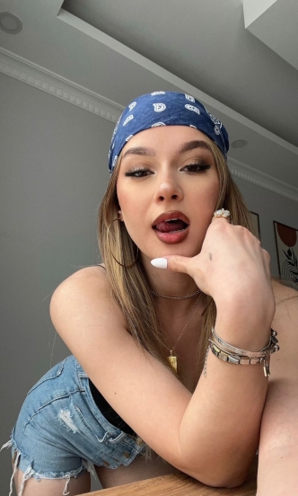 Burcu ✅